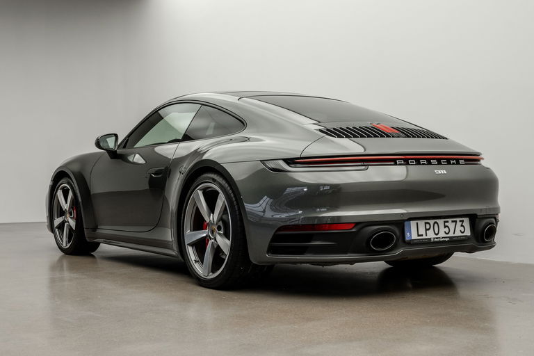 Porsche 992 Carrera 4S