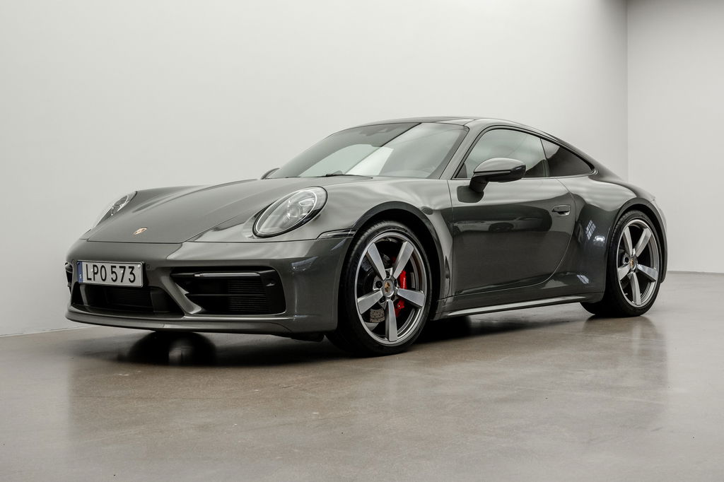 Porsche 992 Carrera 4S