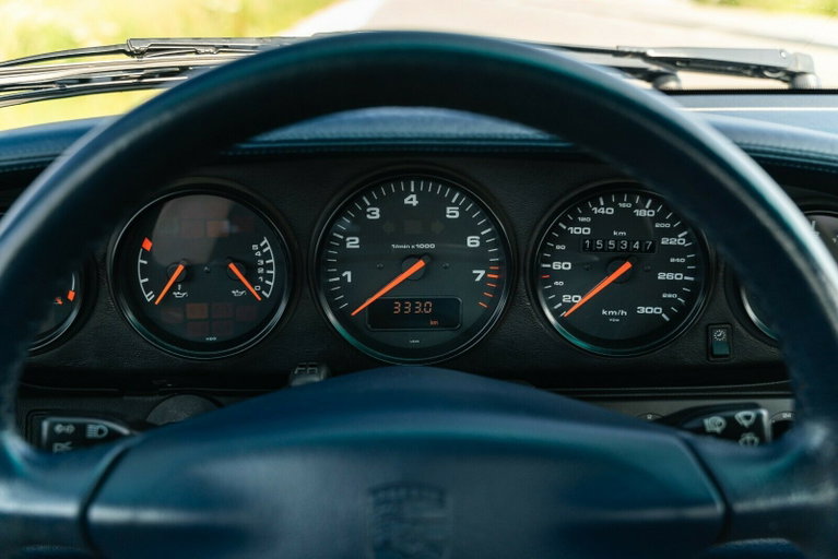 Porsche 993 Carrera 4