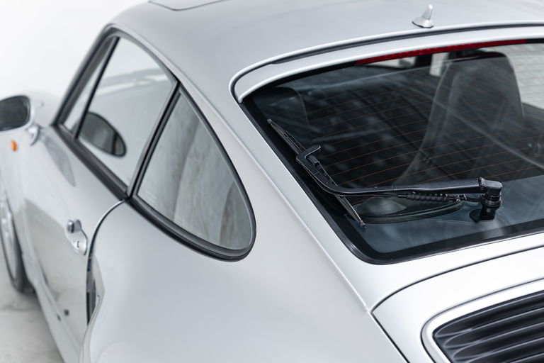 Porsche 993 Carrera 4S