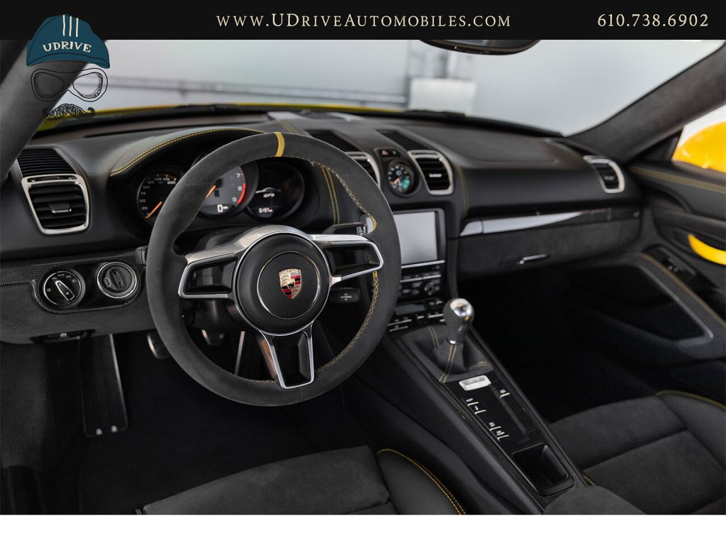 Porsche 981 Cayman GT4