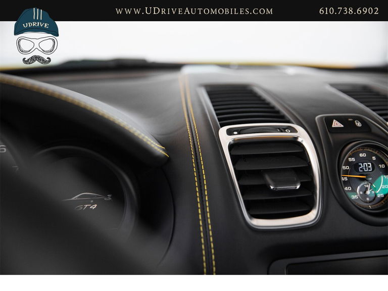 Porsche 981 Cayman GT4