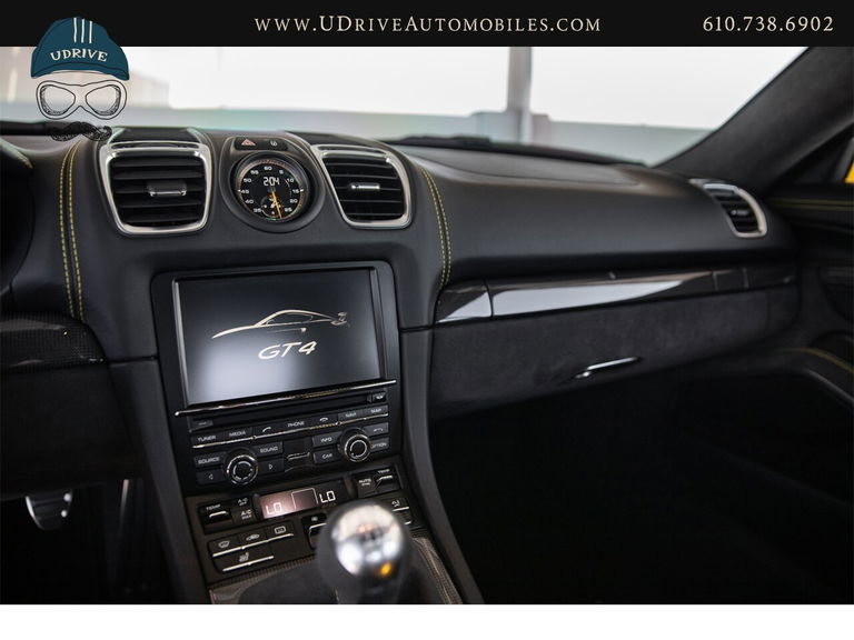 Porsche 981 Cayman GT4