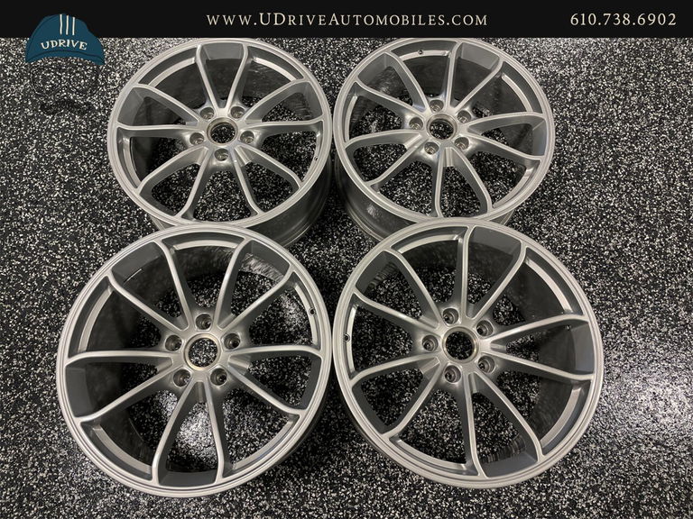 Porsche 981 Cayman GT4