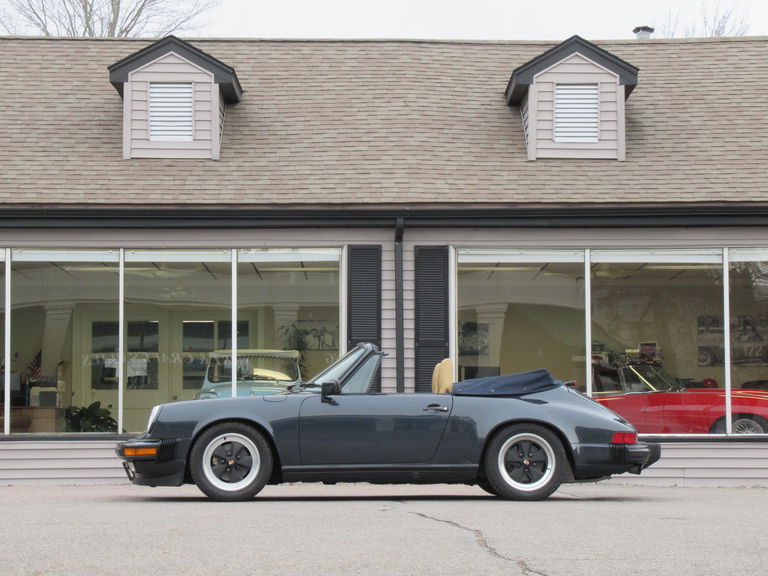 Porsche 911 Carrera 3.2 (US)
