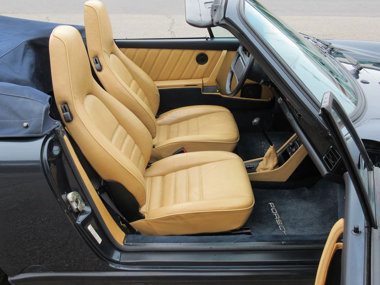 Porsche 911 Carrera 3.2 (US)