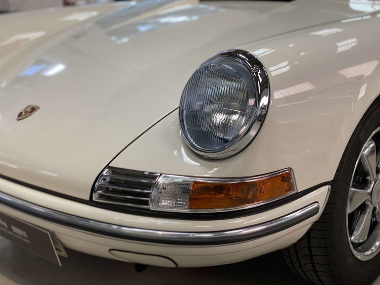 Porsche 911 T