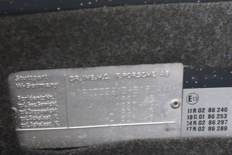 Porsche 911 Carrera 3.2