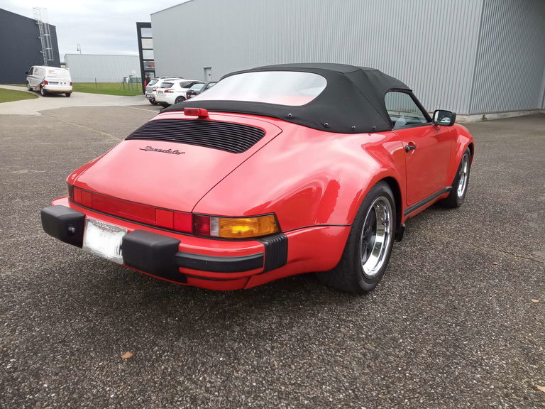Porsche 911 Carrera 3.2 Speedster 