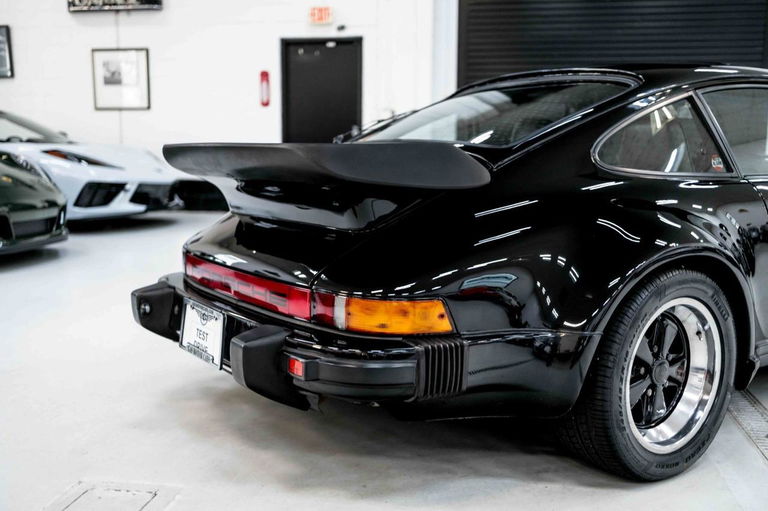 Porsche 911 Turbo 3.3