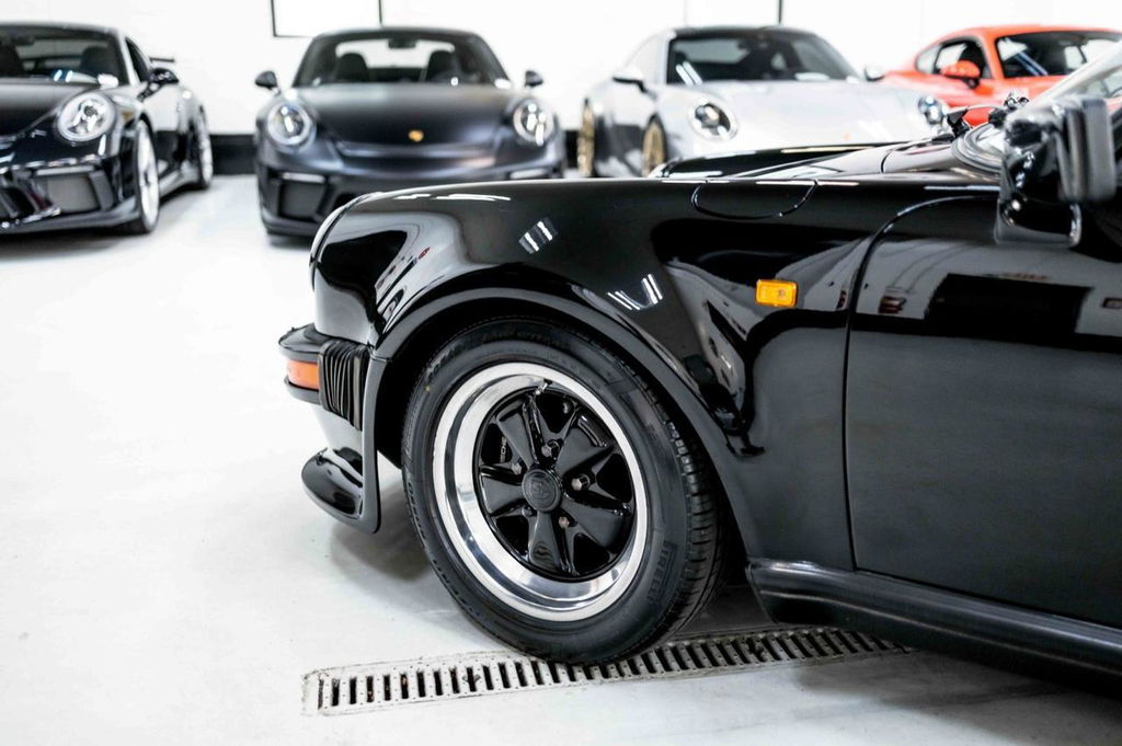 Porsche 911 Turbo 3.3