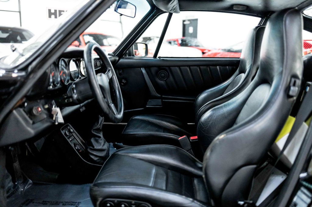 Porsche 911 Turbo 3.3