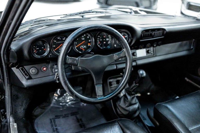 Porsche 911 Turbo 3.3