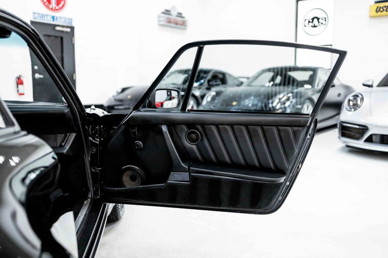 Porsche 911 Turbo 3.3