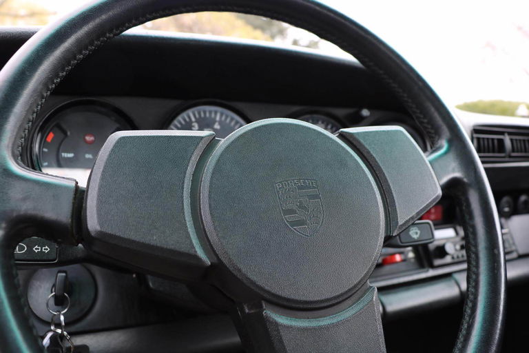 Porsche 911 Turbo 3.3