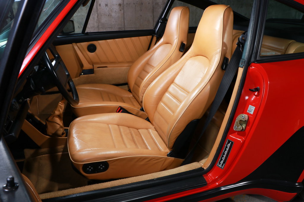 Porsche 911 Turbo 3.3 (US)