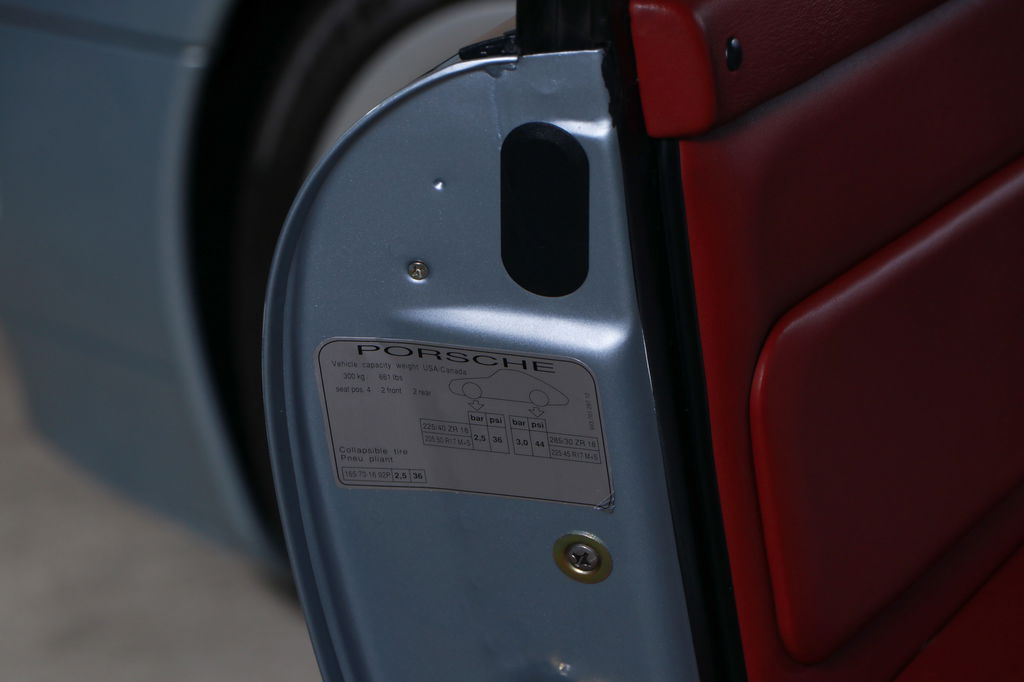 Porsche 993 Carrera 4S