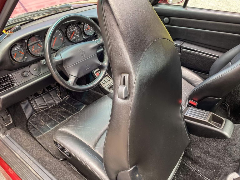 Porsche 993 Carrera 4S