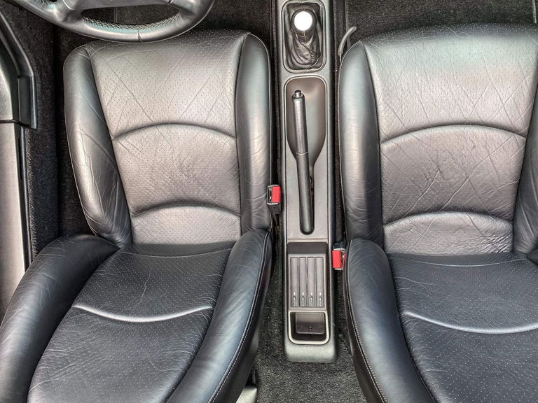 Porsche 993 Carrera 4S