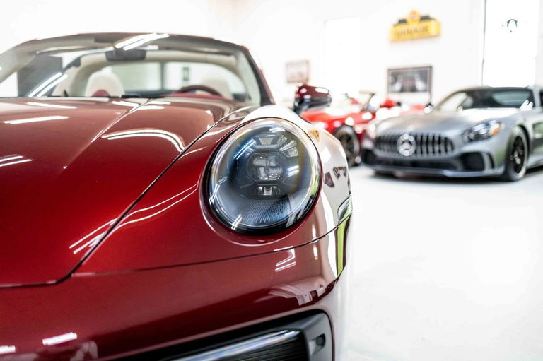 Porsche 992 Heritage Design Edition