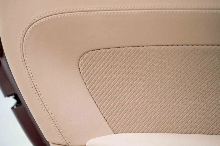 Porsche 992 Heritage Design Edition