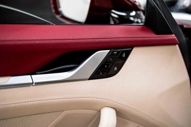 Porsche 992 Heritage Design Edition