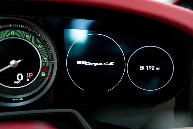 Porsche 992 Heritage Design Edition