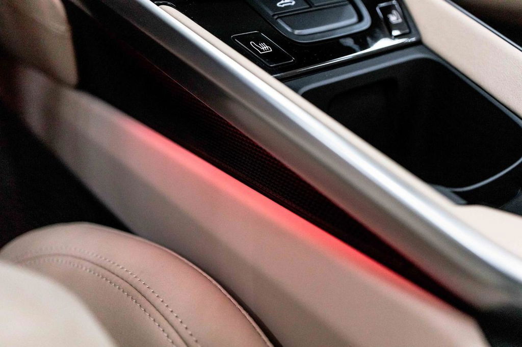 Porsche 992 Heritage Design Edition