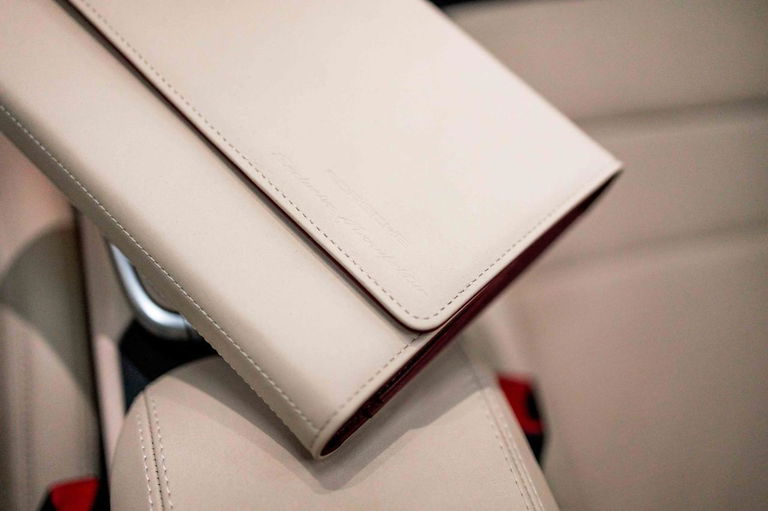 Porsche 992 Heritage Design Edition