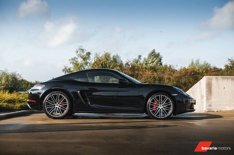 Porsche 718 Cayman S