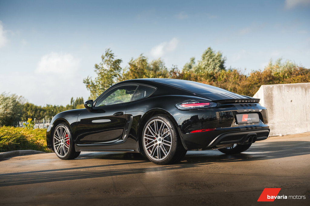 Porsche 718 Cayman S