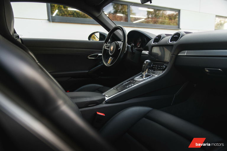 Porsche 718 Cayman S