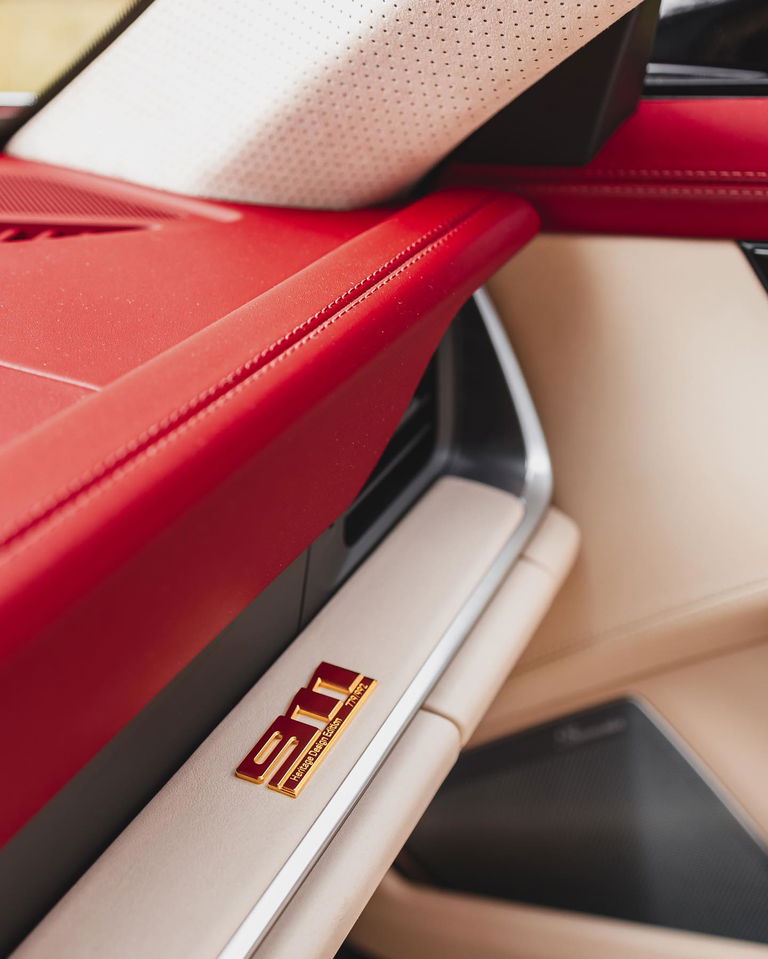 Porsche 992 Heritage Design Edition