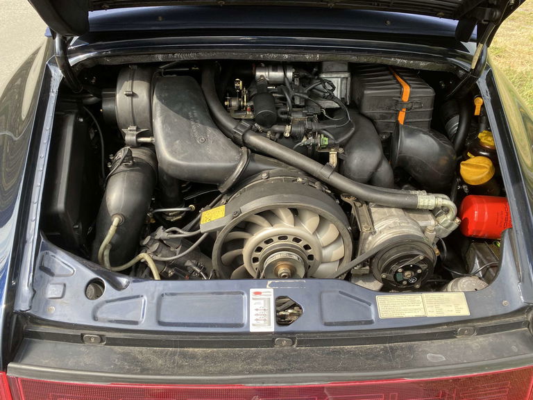 Porsche 964 Carrera 4