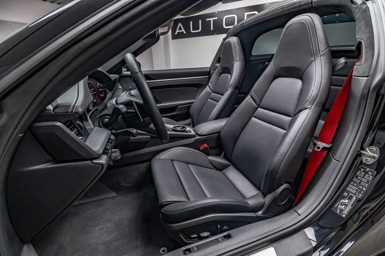 Porsche 992 Targa 4S