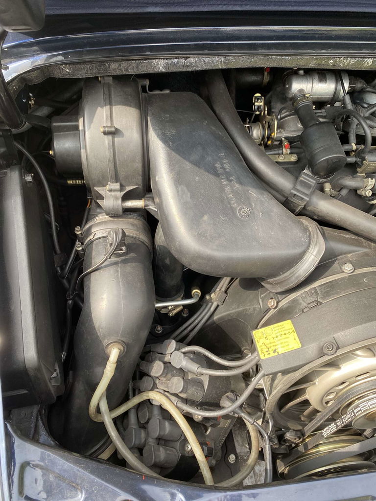 Porsche 964 Carrera 4