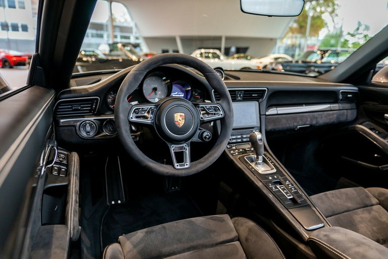 Porsche 991.2 Carrera GTS