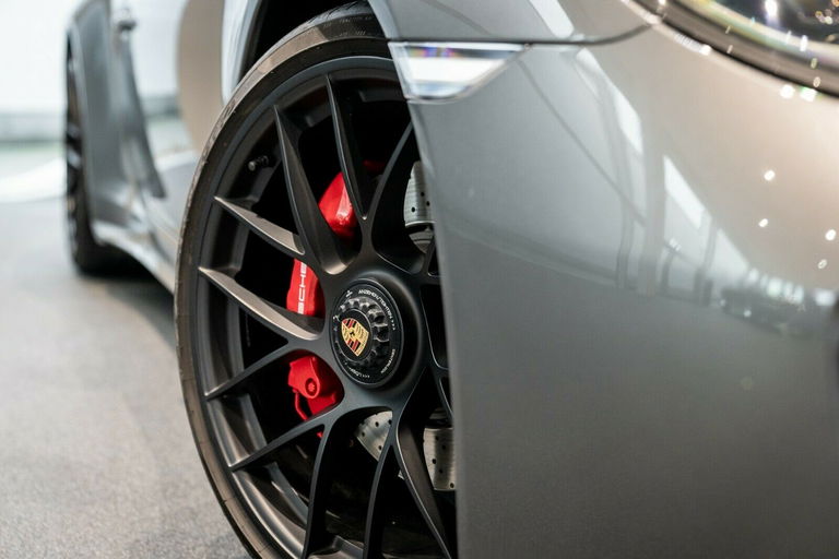 Porsche 991.2 Carrera GTS