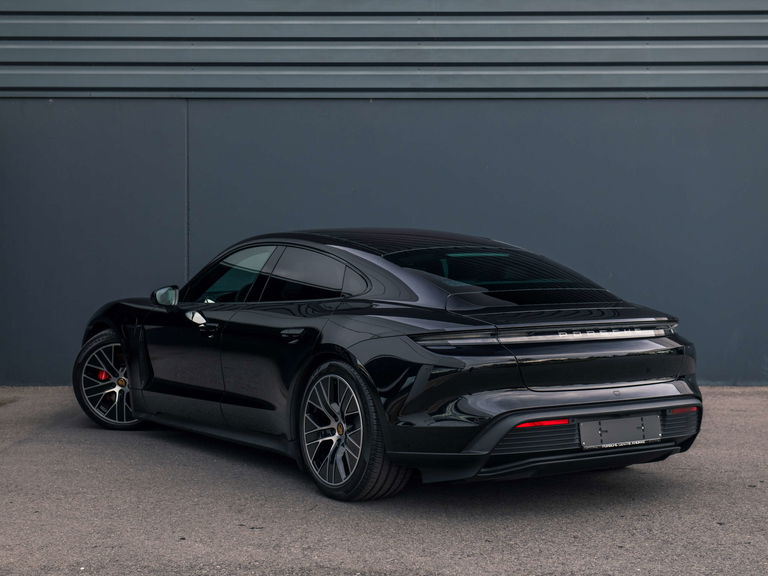 Porsche Taycan 4S