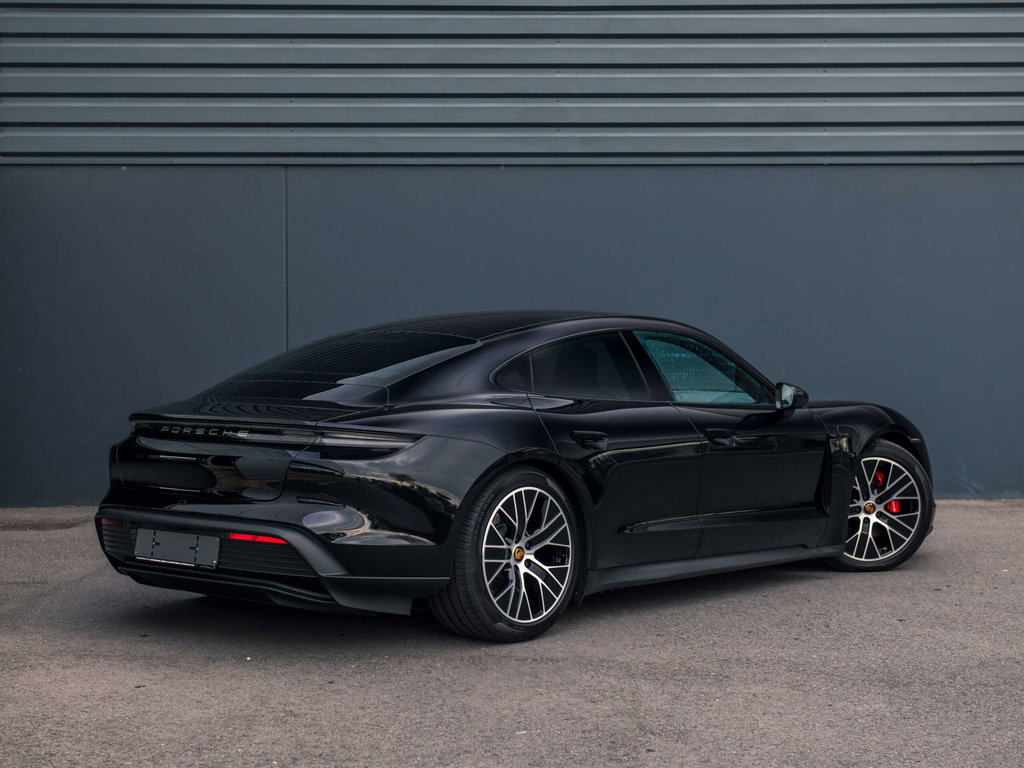 Porsche Taycan 4S