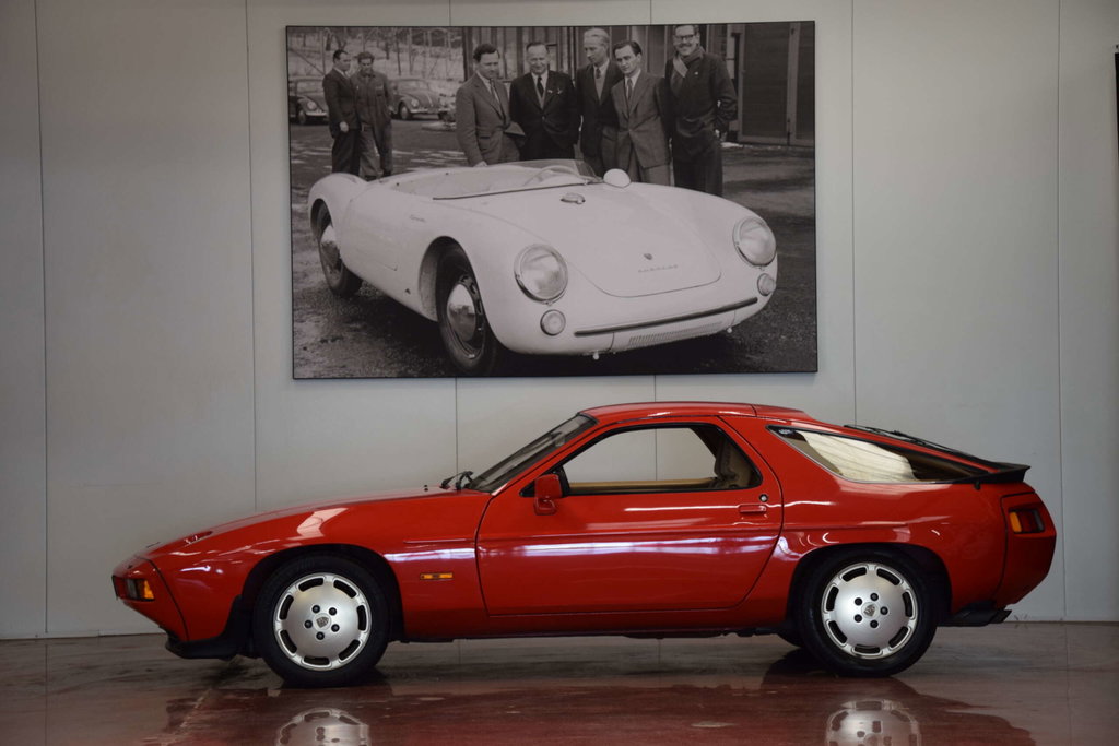 Porsche 928 S