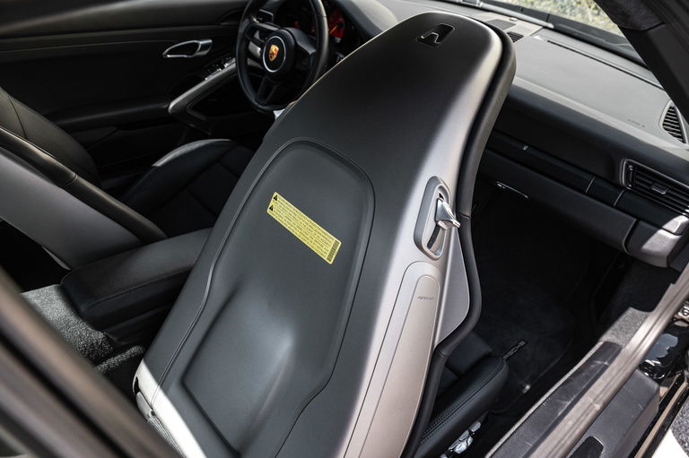 Porsche 991 GT3 Touring