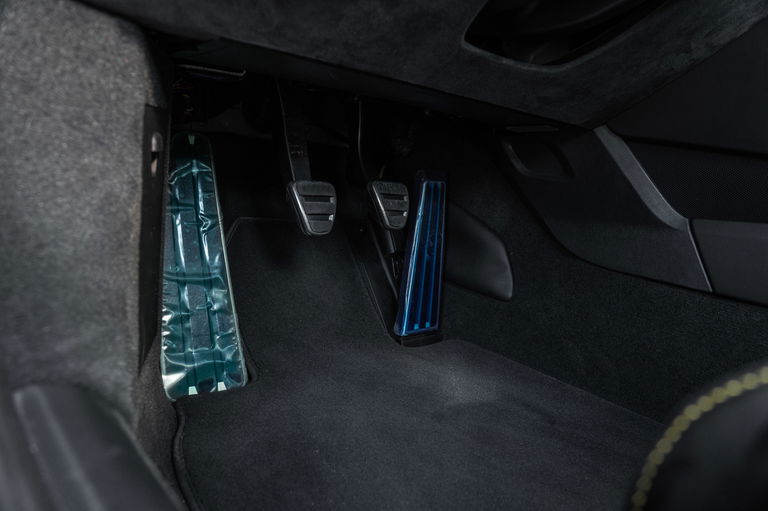 Porsche 718 Cayman GT4