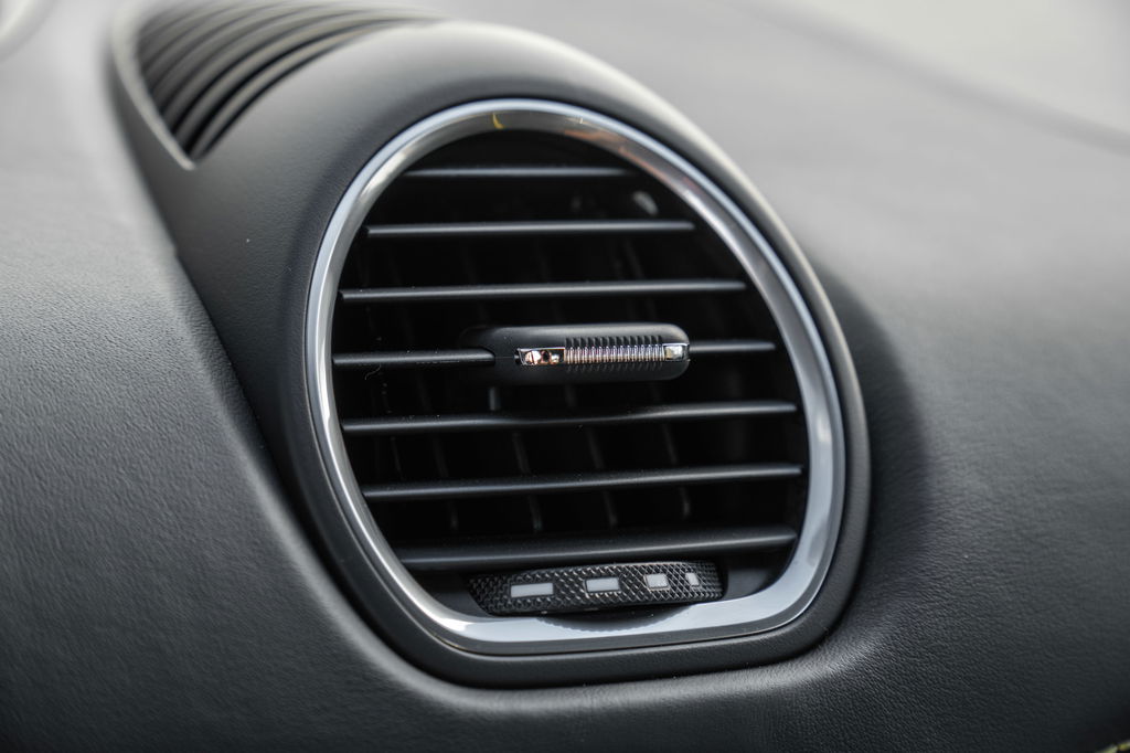 Porsche 718 Cayman GT4