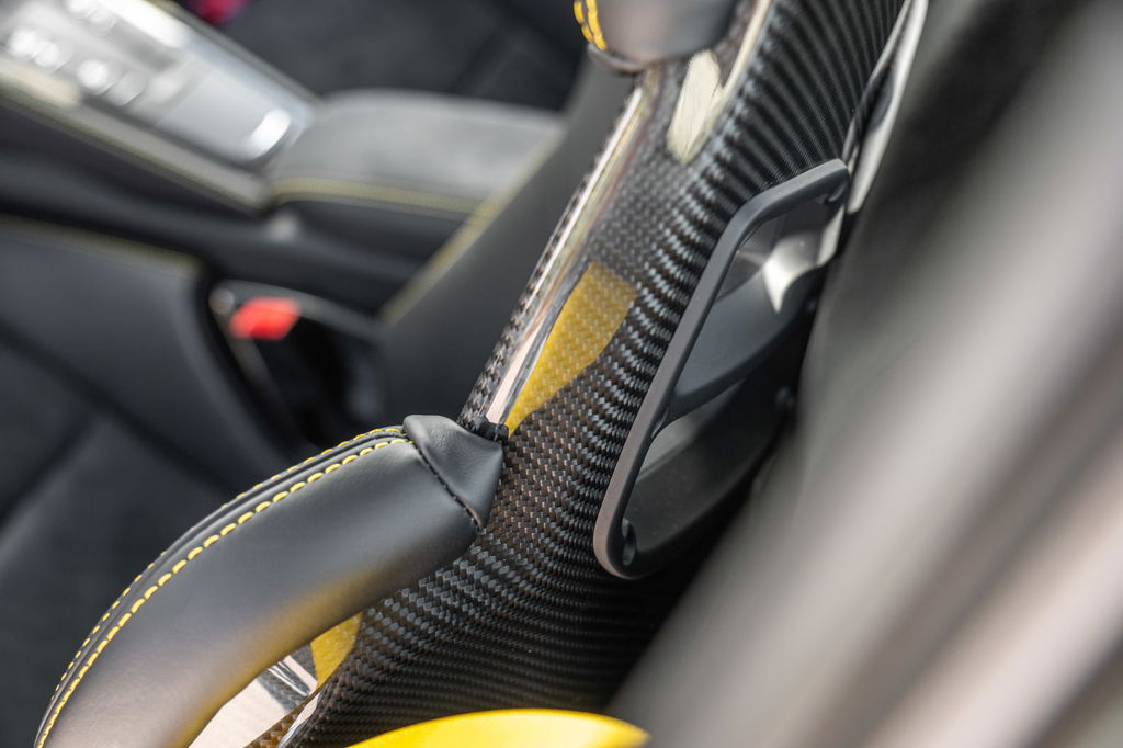 Porsche 718 Cayman GT4