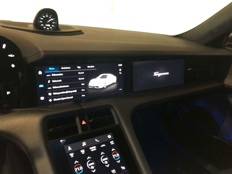 Porsche Taycan Turbo