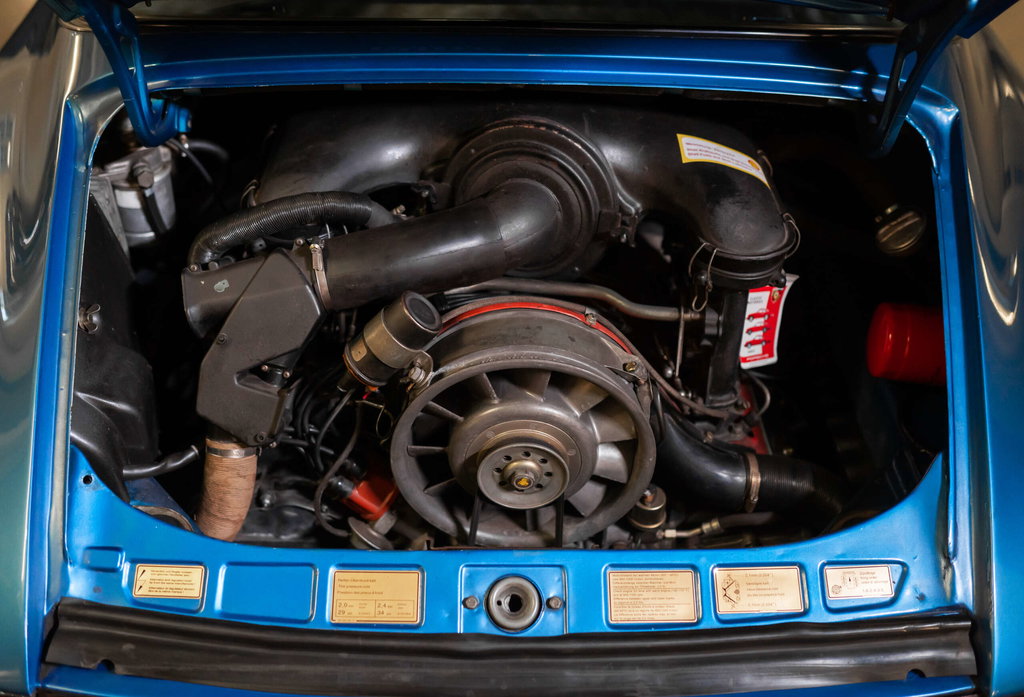 Porsche 911 Carrera 2,7