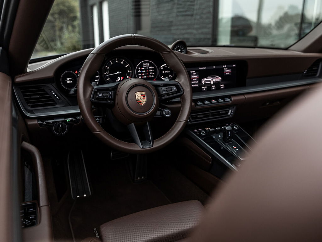 Porsche 992 Carrera 4S