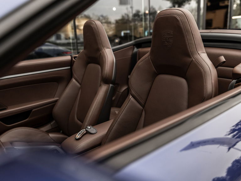 Porsche 992 Carrera 4S