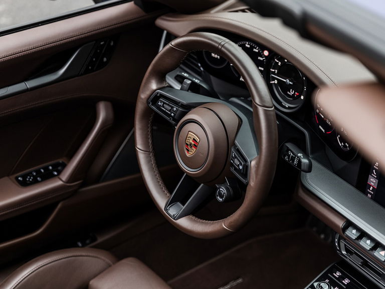 Porsche 992 Carrera 4S